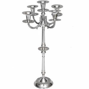 Candelabro de Aluminio Plateado Hecho a Mano con Cinco Brazos para Bodas, Eventos, Decoración de Mesa, Centros de Mesa - Product Image 1
