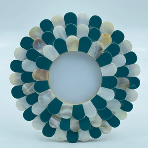 Cadre photo vintage en nacre unique à trois couches, très demandé, couleur et taille personnalisées, fait à la main, écologique, décoration murale pour la maison - Product Image 1