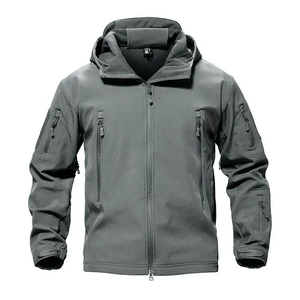 Veste d'hiver légère Softshell pour hommes, coupe ajustée, col à capuche en laine spandex, logo personnalisé, décoration de poche pour le printemps - Product Image 1