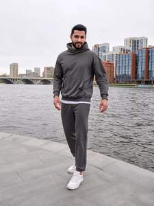 ชุดวอร์มผ้าโพลีเอสเตอร์สำหรับผู้ชายพร้อมแจ็กเก็ตมีฮู้ดและกางเกงรัดรูปสำหรับใส่ออกกำลังกายวิ่งและใส่วันสบายๆ - Product Image 5