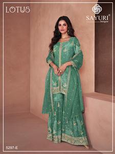 Tenue occasionnelle en fausse georgette avec impression numérique et broderie de paillettes Costume Salwar de Surat au tarif de gros - Product Image 4