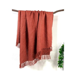 Jeté de lit et de canapé en acrylique brossé gaufré de qualité supérieure pour chambres à coucher et maisons de vacances, destiné aux acheteurs recherchant un matériau doux et confortable pour l'hiver à haute densité de fibres (GSM élevé) - Product Image 4