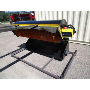 Future 72, Caja de Utilidades, Escoba, Barredora, Barredora de Pisos para Minicargadora - Product Image 5