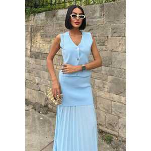 Ensemble décontracté gilet et jupe plissée en tricot 10001 - Product Image 4