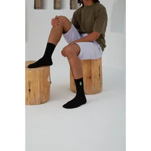 Chaussettes de sport colorées brodées motif spatial jacquard, personnalisables, pour garçons, techniques de sublimation numérique sportives et absorbantes - Product Image 4