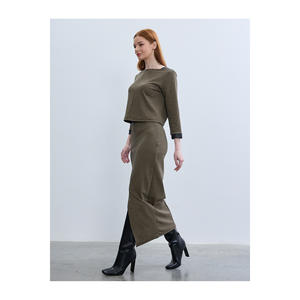 Falda midi ajustada con ribete de cuero y estampado de pata de gallo con aberturas - Product Image 4