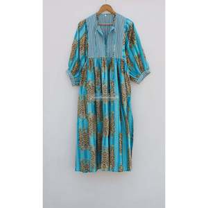 Vestido Midi de Algodón con Estampado Floral para Mujer, Cuello Profundo, Estilo Boho Elegante, Transpirable y Talla XL para Ocio o Salidas Diurnas - Product Image 1