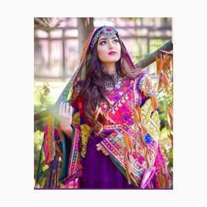 Colección 2024, Hermoso Vestido de Niña Estilo Afgano, Indio y Bangladesí, con Bordado Intenso, Hecho de Seda - Product Image 5