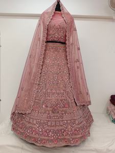 Élégant Lehenga Choli de mariée |   Lehenga de mariage brodé par des designers | Tenue de mariée traditionnelle indienne | Collection de mariage unique - Product Image 2