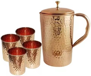 Arrivées fraîches et ensemble de cruche et de verre en cuivre au design tendance avec un design martelé avec un poli brillant principalement utilisé dans les hôtels à domicile - Product Image 4