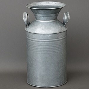 กระป๋องใส่นมสังกะสีตกแต่งแบบชนบทสไตล์วินเทจตกแต่งด้วยบ้านไร่ที่สมบูรณ์แบบสำหรับบ้านห้องครัวสวนกลางแจ้งและการตกแต่งภายในร้านกาแฟ - Product Image 1