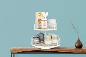 Farmhouse 2 plateaux ronds en bois et en métal avec support de plateau supérieur en coq plateau de service décoratif en métal pour la cuisine - Product Image 3