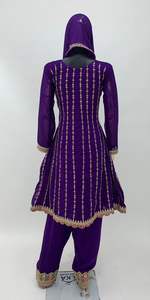 Fantaisie exportation qualité tissu entièrement cousu robe costume traditionnel occasionnel fête porter robe avec beau travail de broderie - Product Image 4