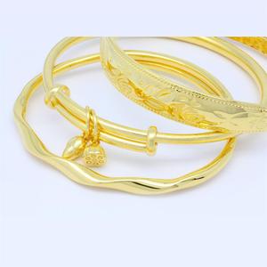 Vente en gros 24K Gold Filled non allergique Cadeau classique de couleur permanente pour fête Bracelet Bracelets - Product Image 5