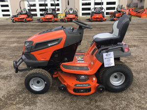 Cortadora de Césped Husqvarna TS242XD en Oferta, Tractor de Jardín a Gasolina de 24 HP con Plataforma de Corte de 52 Pulgadas - Product Image 6