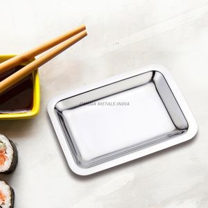 Plateau de service ovale en argent élégant avec surface polie et design élégant, parfait pour un divertissement élégant et une décoration intérieure - Product Image 4