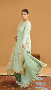 Trajes de Mujer de Diseño Único y Alta Calidad - Estilo Formal, Opciones Personalizables, Tejido Transpirable y Ecológico, Venta Directa de Fábrica - Product Image 3