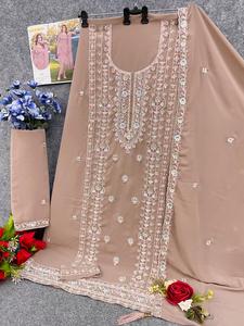 Costume pakistanais complexe main Khatli travail Premium Sequin broderie Premium vêtements ethniques pour les fêtes de mariage festives - Product Image 5
