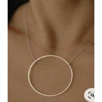 SOUMYA CREATIONS Colliers en laiton plaqué or faits à la main avec chaîne papillon, 16 pouces, unisexe, motif circulaire, toutes saisons