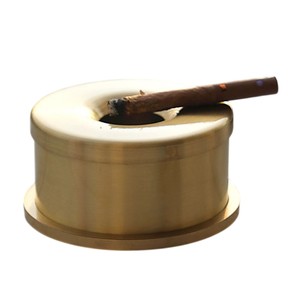 Cendrier vintage en laiton massif, gravé à la main, motif floral, cendrier rond en métal, décoration traditionnelle indienne pour la maison, article cadeau - Product Image 4