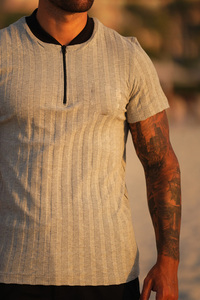 Conjuntos de Camiseta y Pantalones Cortos Deportivos Casuales de Verano para Hombre, Transpirables, Estilo Urbano, al por Mayor - Product Image 5