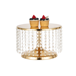 Soporte de pastel de Metal de forma redonda de alta calidad con cristales colgantes Soporte de pastel de diseñador decorativo para restaurantes Soporte de uso de hoteles - Product Image 4