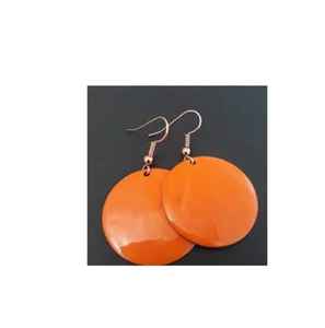 Hermoso diseño de pendientes de resina, última llegada, venta al por mayor, conjunto de pendientes de moda de Color personalizado, auricular acrílico para mujer - Product Image 1