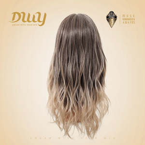 Perruque synthétique Reese C-DWY sans colle, mi-longue, bouclée, pour ombré blond avec mèches, dentelle transparente - Product Image 3