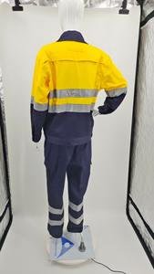 Chaqueta Cortavientos Personalizada 100% Poliéster Impermeable de Secado Rápido con Estampado de Corazón, Bolsillo con Cremallera, Reflectante, para Correr al Aire Libre, para Hombre - Product Image 4