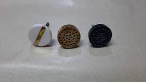 Boutons de tiroir ronds en rotin naturel tissés à la main avec bordure en laiton incrusté, poignées de meubles, commode, armoire, porte de cuisine - Product Image 5