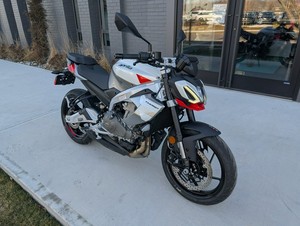 Moto de tourisme <span class=keywords><strong>sportive</strong></span> <span class=keywords><strong>Aprilia</strong></span> Tuono 457 2026 avec garantie, vitesse maximale >80 km/h - Achetez ici - Product Image 4