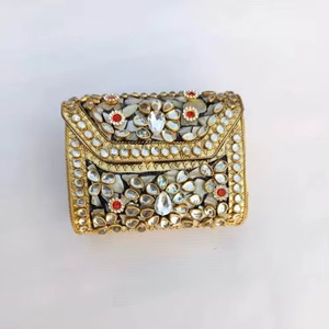 Bolso de mano tradicional hecho a mano con mosaico Kundan, bolso de noche étnico para fiesta nupcial, bolso de mano con cadena para boda, fiesta nupcial, bolso de noche. - Product Image 3