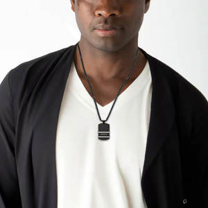 Halskette Hersteller Individuelles Logo Anlaufbeständig Wasserdicht Edelstahl 18k Vergoldete Namensschild-Halskette für Männer - Product Image 3