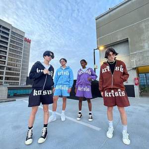 Chándal con estampado de algodón ligero personalizado para hombre, conjunto de 2 piezas con cremallera y pantalones cortos, rompevientos, venta al por mayor - Product Image 1