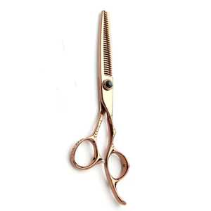 Ensemble de ciseaux de salon de coiffure SEVMEK SURGICAL avec manche ergonomique, lames en acier inoxydable durables, droites, pour droitiers, tranchantes pour la coupe de cheveux - Product Image 2