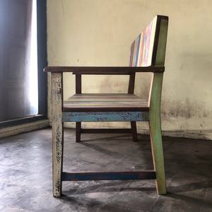 Banc d'entrée en bois dur récupéré industriel, banc d'extérieur coloré en bois vieilli, 2 places, moderne, fait à la main, bancs durables - Product Image 3