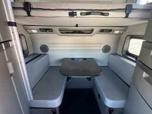 Achetez chez nous : Excellent camion-cabine VNL860 d'occasion 2020, prêt à être expédié dans le monde entier, livraison porte-à-porte. - Product Image 3