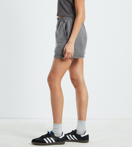 Shorts pour femmes en coton French Terry personnalisés pour l'été, avec coutures délavées à l'acide, cordon de serrage, double taille, lavage - Product Image 3