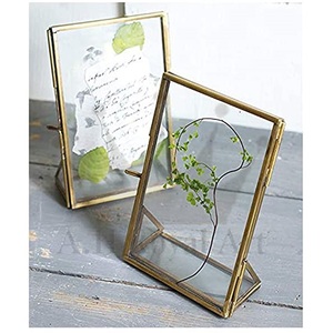 Cadre photo de table moderne carré et décoratif en or Cadre photo en verre Cadre photo de mariage en fer métallique de conception populaire - Product Image 6