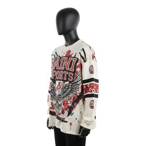 Camiseta sin mangas de algodón jersey premium de 240 GSM para hombre, color crema, rojo, negro, con gráfico urbano y logotipo en panel. - Product Image 4