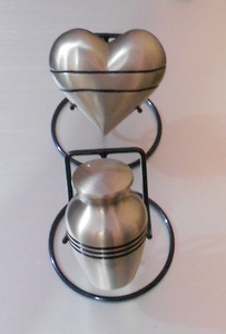 Mini urnas de cremación de latón nuevas de calidad superior con bolsa de terciopelo para cenizas humanas o cosas conmemorativas en gran oferta - Product Image 6