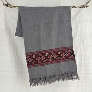 Chal Kulu de Lana Marina, Tejido a Mano con Telar Tradicional, Bufanda Larga y Duradera para Mujer, Pashmina Bordada para Invierno - Product Image 1