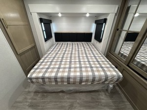 New 2026 Jayco E-a-g-l-e H-t 294CKBS trailer ready for sale - Product Image 6