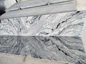 Le granit blanc Viscon est un granit indien de qualité supérieure, reconnu pour son élégant fond blanc avec des veines grises naturelles qui coulent. - Product Image 2