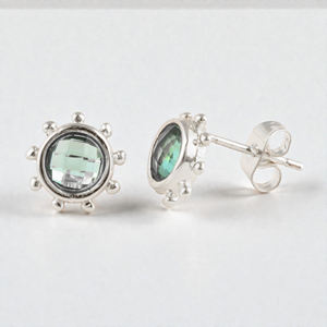 Pendientes de Plata de Ley 925 con Calcedonia Azul Cielo, Bisel con Cuentas, Redondos, Minimalistas, con Moissanita, Joyería al por Mayor - Product Image 2