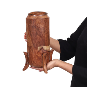 Urna de cremación de palisandro para quemar fractal con patas urnas de cremación con incrustaciones de epoxi hechas a mano para cenizas humanas y de mascotas - Product Image 1
