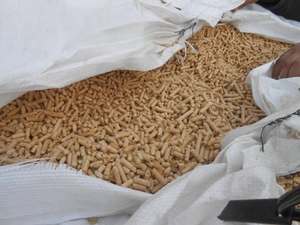 Pellets de madera premium de 6 mm en forma de barra para sistemas de calefacción, combustible ecológico en oferta, duraderos, patrones de barra de 6 mm, pino, roble, madera dura. - Product Image 5