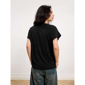 T-shirt en tricot Urban Ease pour femme, personnalisé et de qualité supérieure - Product Image 2