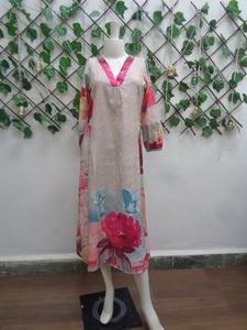 Export Selling <b>Indian</b> Ethnic Viscose <b>Fabric</b> Trending Women's Kurta for Wedding Party Elegance from India - Product Image 3