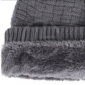 Bonnet en tricot unisexe avec écusson au logo personnel pour Merch Drops Bonnet avec texture en tricot côtelé - Product Image 3